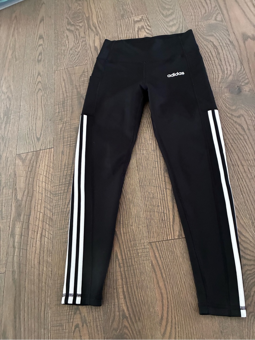 Adidas Black 3 Stripe Leggings w/ Side Pockets Athletic Workout Pants